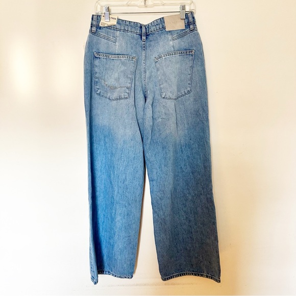 Free People We The Free Guessing Game Trouser Jeans - Picture 9 of 9